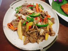 酸木瓜炒牛肉-紫滇源云南生态菜(丹凤街店)