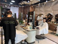 -PE SALON