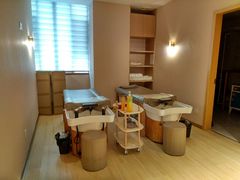 -臻儿屿月子会所(茶山店)