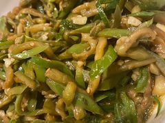 青椒炒茄丝-季家厨房(长江东大街店)