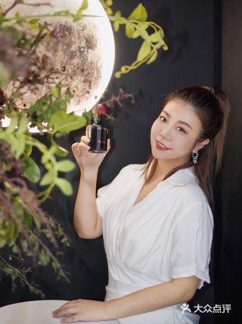 寻香忆梦香水灵感之旅，LAPERLA竟然出了香氛