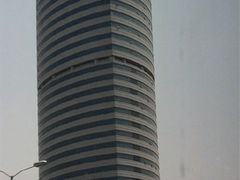 大楼远景-良友富临大酒店(泉城广场大明湖店)