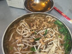 -正宗杨记普洱酸醋米线(总店)