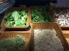 -海柜涮烤一体自助餐厅(金鹰店)