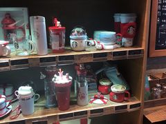 零售区-星巴克(上海虹桥南丰城办公楼店)