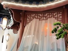 -荷塘秋月·本帮江浙菜(国权路店)