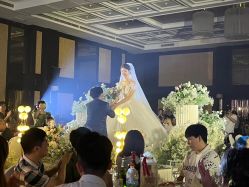 -艾米婚纱&婚礼策划