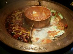 番茄三味锅底-锅说大脸毛肚重庆老火锅(佐阾店)