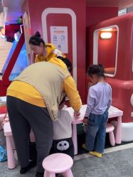 -奈尔宝·儿童乐园·亲子餐厅(华采天地店)