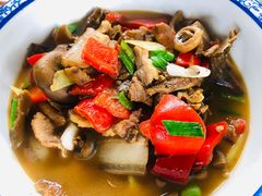 -小洞天柴火土菜馆