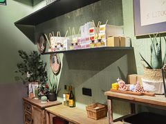 -初念轻轻然(长阳创谷店)