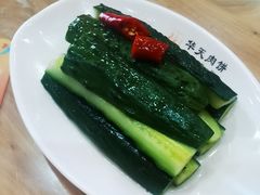 酸辣黄瓜条-华天二友居肉饼(新街口店)