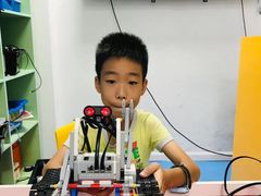 -童程童美·信息学竞赛·乐高机器人编程(萝岗校区)