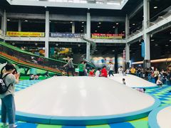 -蒙特利亲子乐园