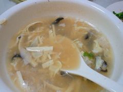 酸辣汤-何适山庄 ·可团建(水长城P2停车场店)