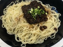 -牛吃草牛肉面(翠柏路店)
