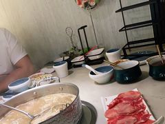 -左庭右院鲜牛肉火锅(浦江欢乐颂店)