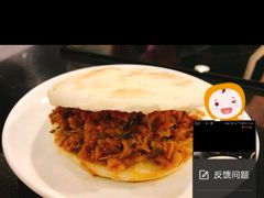 -莘城学校羽毛球馆