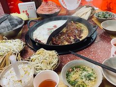 -赵美丽·重庆社区火锅·直营店(火车东站·中豪国际店)