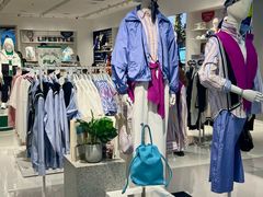 -百年港湾奥特莱斯(香炉礁店)