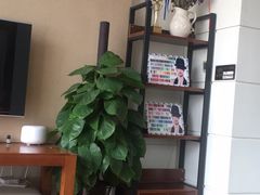 -东方巴黎购物广场