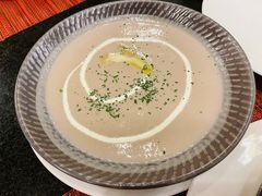 -WOLFGANG PUCK KITCHEN & BAR(迪士尼小镇店)