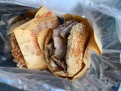 -洪峰浩老北京烧饼夹肉(角门路店)