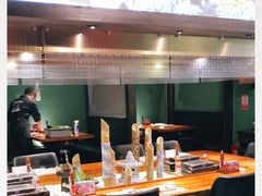大堂-肉魁屋·烧肉·烧鸟·酒场(高新店)