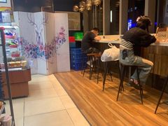 用餐区-全家便利店(景昙路店)