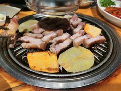 -唯成•韩国炭火烤肉 유성고기