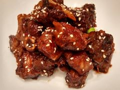 糖醋芝麻小排-新吉士·上海菜(浦东LCM置汇旭辉店)