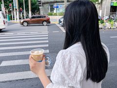 -全家便利店(愚园店)