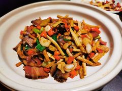 -鸽子侯·家宴·平价海鲜(市图书馆店)