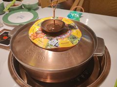 -润园四季椰子鸡火锅(欢乐海岸店)