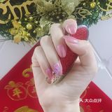 夏天就是要漂亮的美甲呀！极光粉搭配蝴蝶
