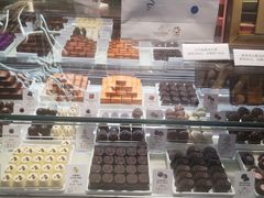 面包甜点陈列柜-GODIVA(海岸城店)