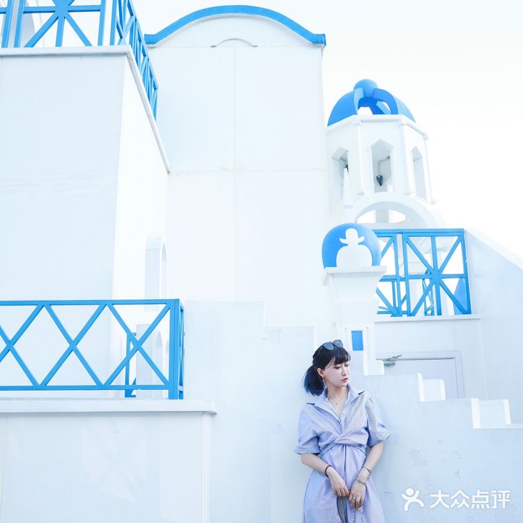 【魔都免费拍照地】假装在国外-商场边的圣托里尼