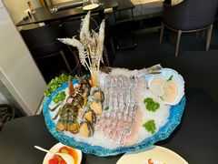 -鲜入唯煮·港式海鲜牛肉火锅(金宝街店)