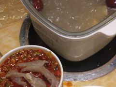 高钙牛骨三鲜锅-清真军邺·金富苑肥牛(石坡街旗舰店)