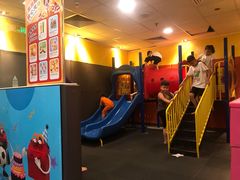 -麦当劳(宝山大厦店)