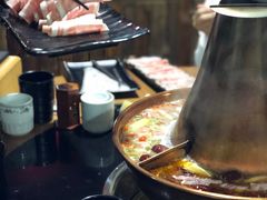 -果松木炭酸菜铜火锅·外婆参鸡汤