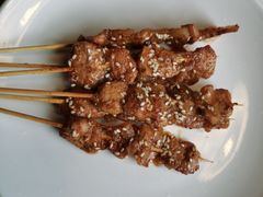 -几个木匠匠人厨房