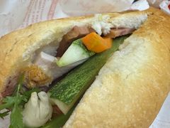 -Bánh Mì Huynh Hoa