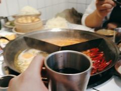 -巴卤社老火锅(财富店)