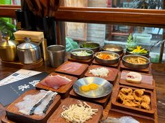 -银米·云南传统过桥米线(双廊黑金冠店)