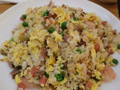 -白玉兰食品甜凤店(合生汇店)