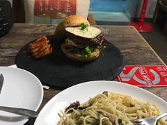 -HIGH FIVE哈福手工汉堡(桂林路店)