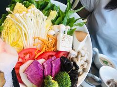 -享月汤皇·海鲜小火锅·聚会(曲江创意谷店)