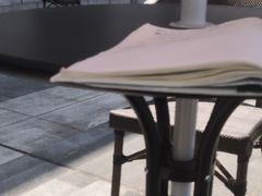 充满设计感的桌子防倒器-武汉大学图书馆·文理学部总馆