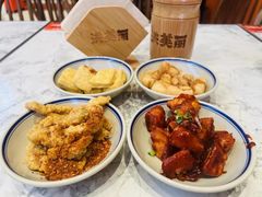 -大食代美食广场(上海中心店)